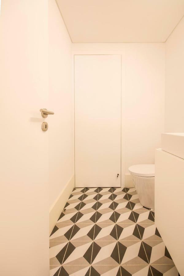 Invicta Courtyard Apartment Porto Bagian luar foto