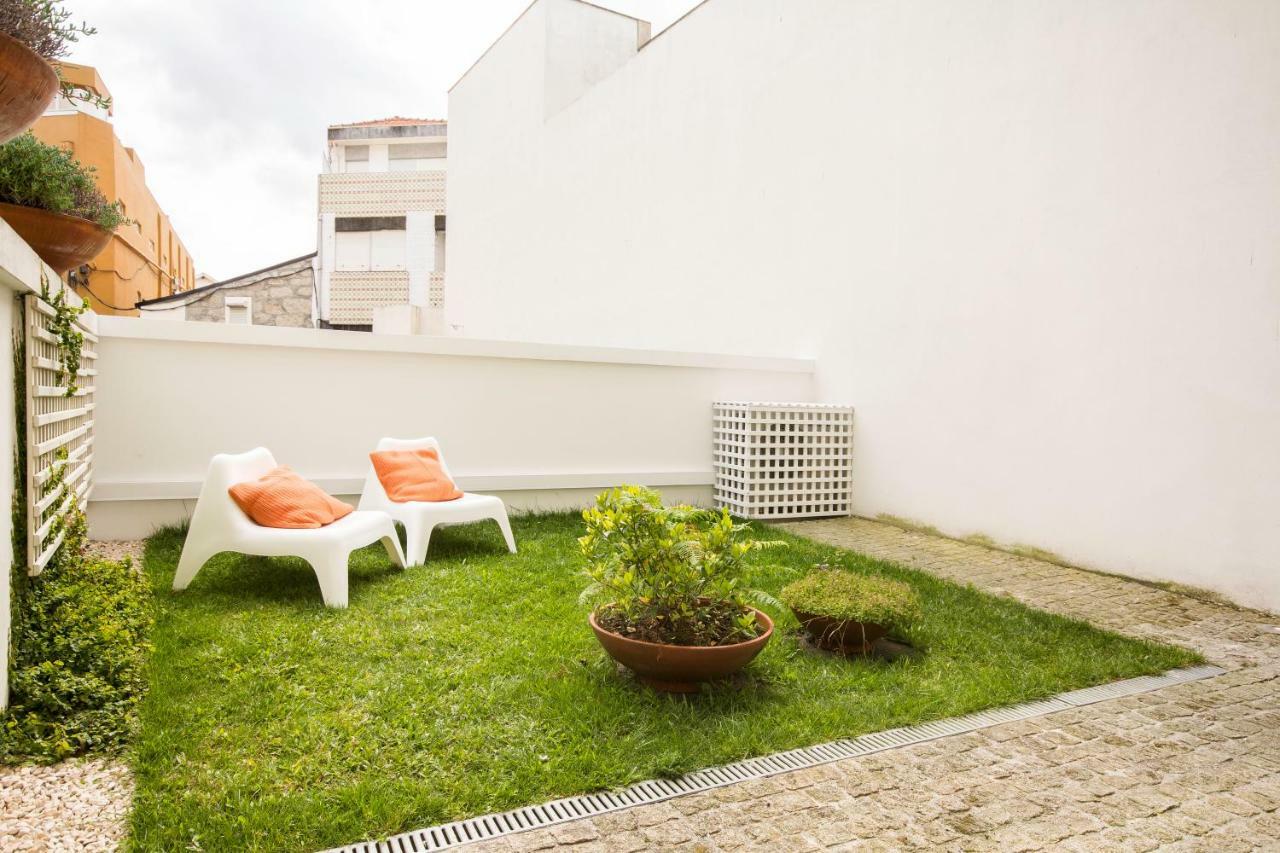 Invicta Courtyard Apartment Porto Bagian luar foto